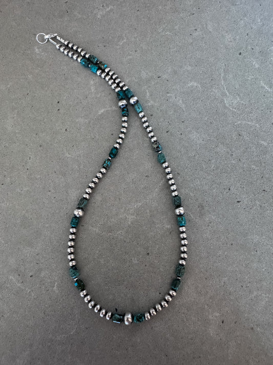 17.5” Turquoise Barrel and Pearls